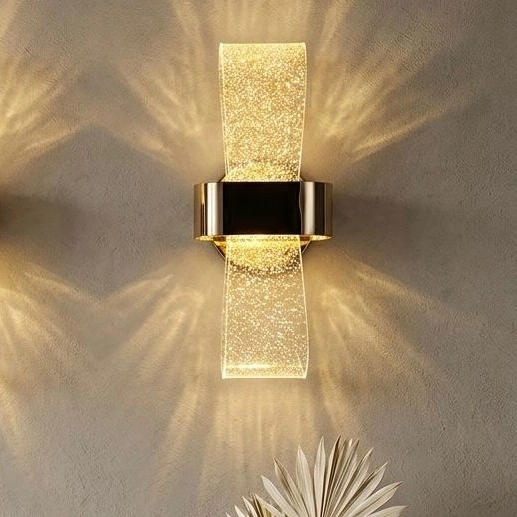 C246/1W Wall Lamp