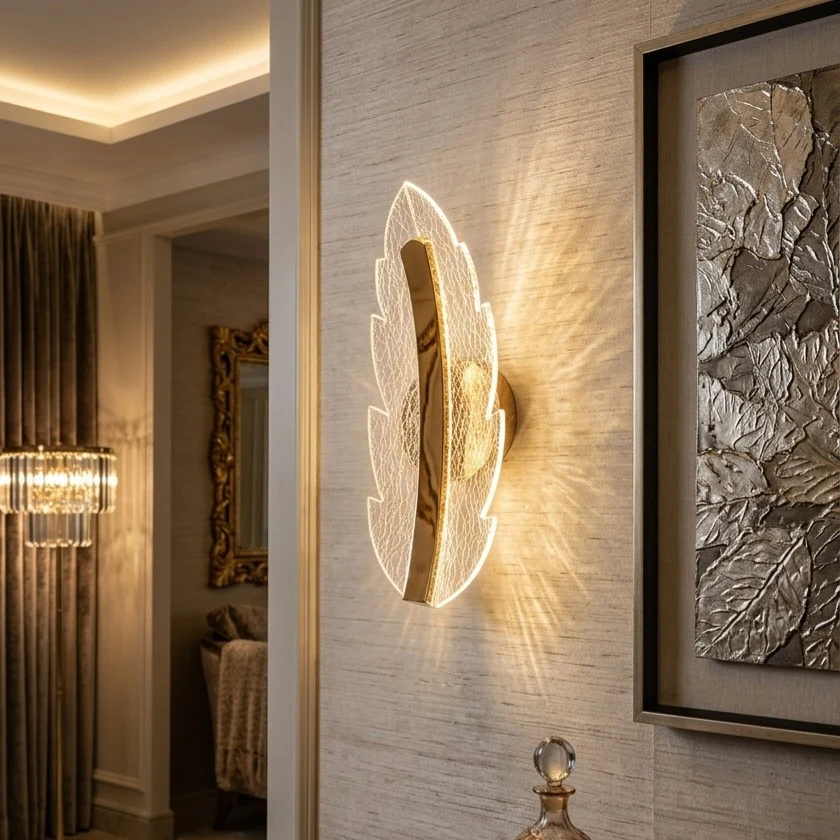 C81 Wall Lamp