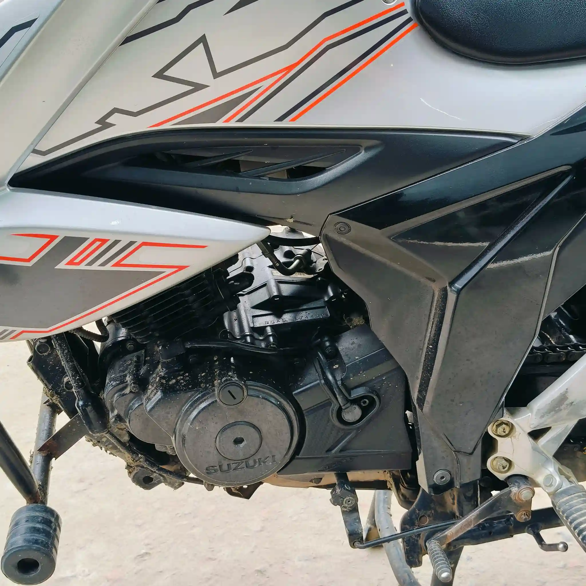 GIXXER Fi Abs Black 14329KM thumbnail 2