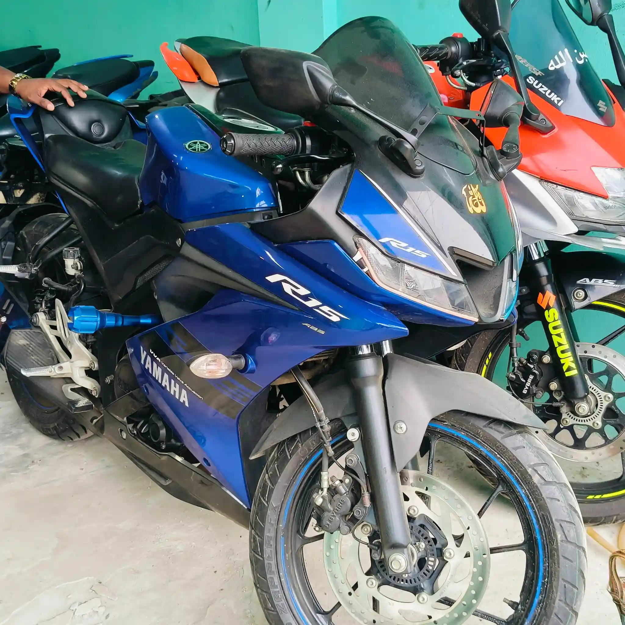 Yamaha R15 V3 ABS Black 6410KM