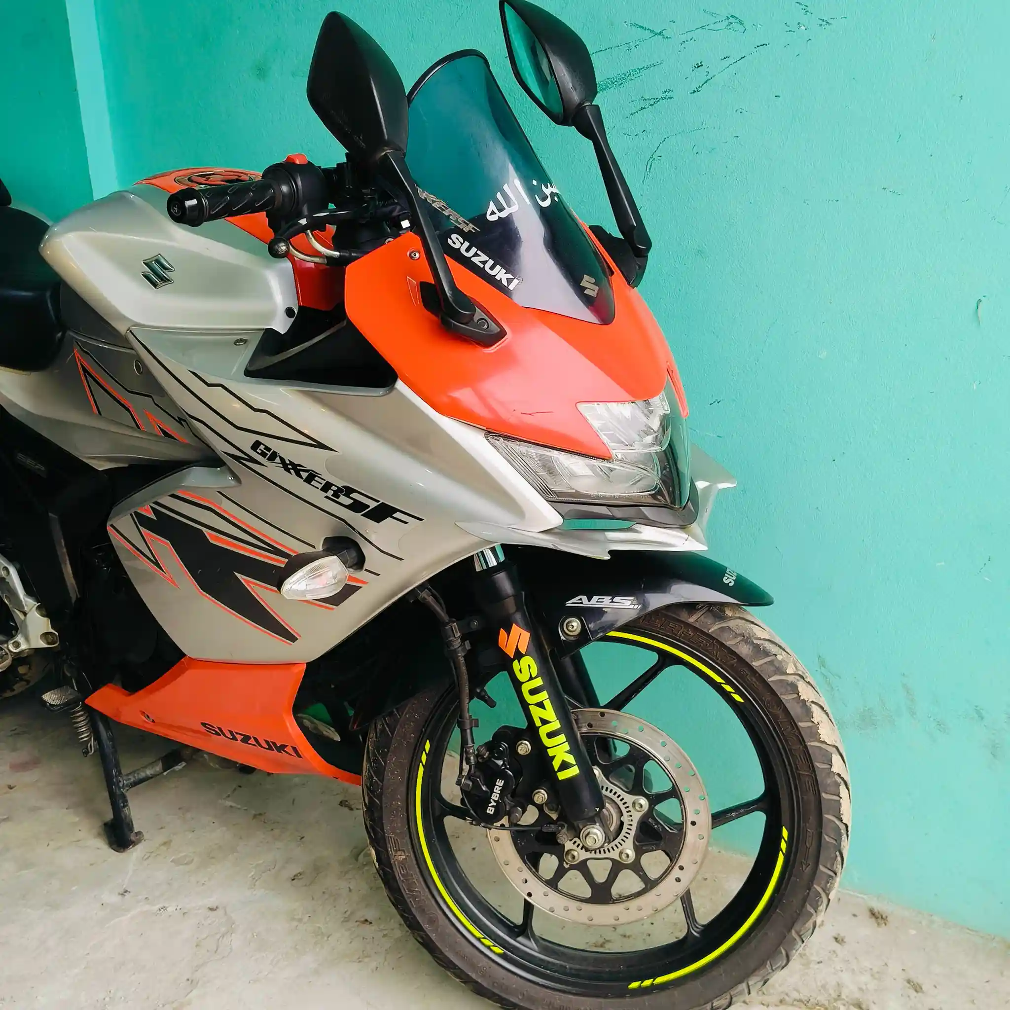Suzuki Gixxer SF Fi ABS Orange Silver 9933KM thumbnail 2