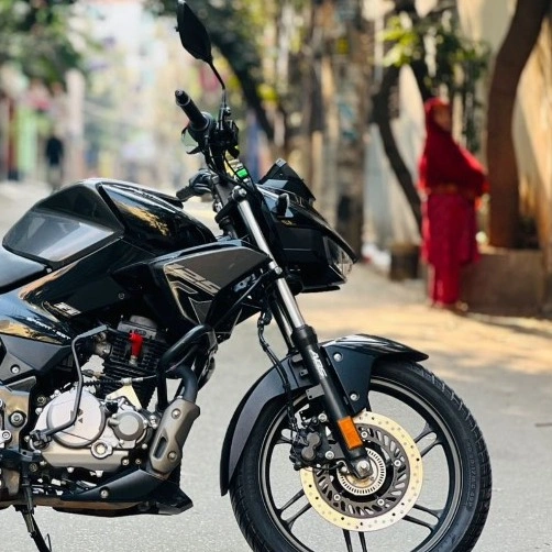 Hero Xteme 125R Black 3700KM