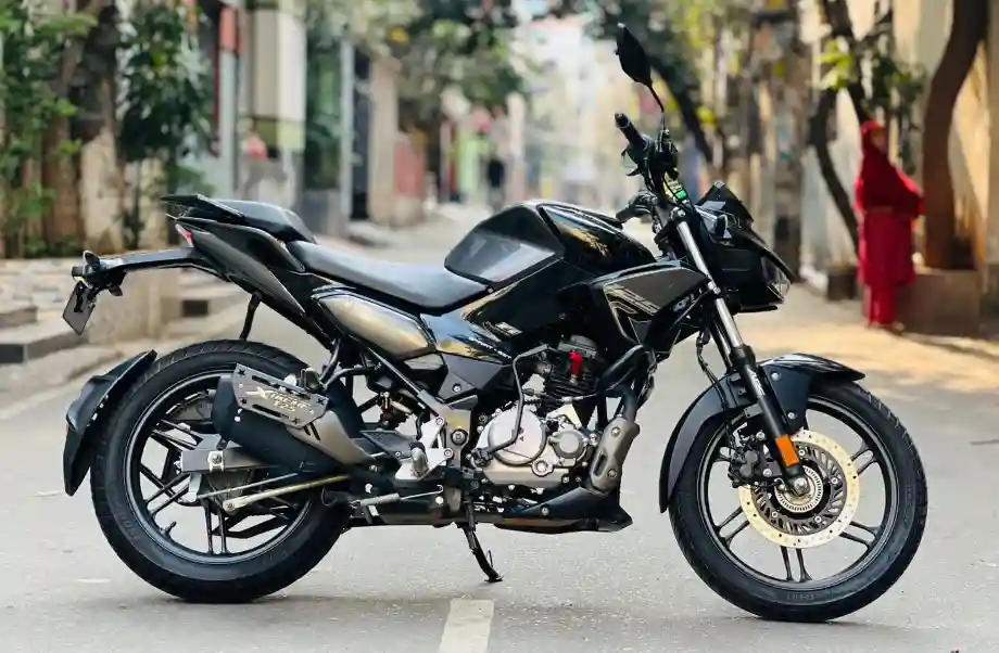 Hero Xteme 125R Black 3700KM
