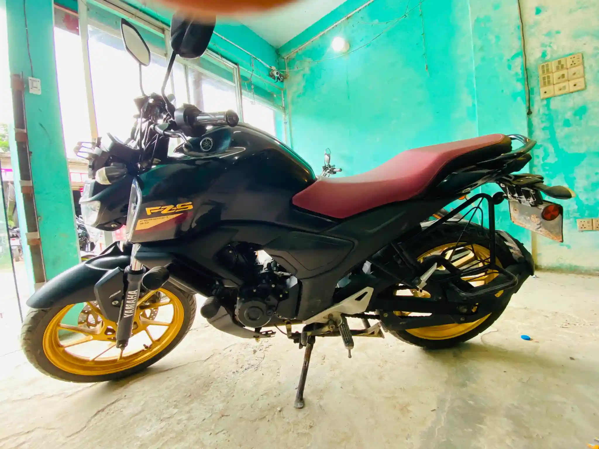 Yamaha FZS V3 3D ABS Black 29476K.M