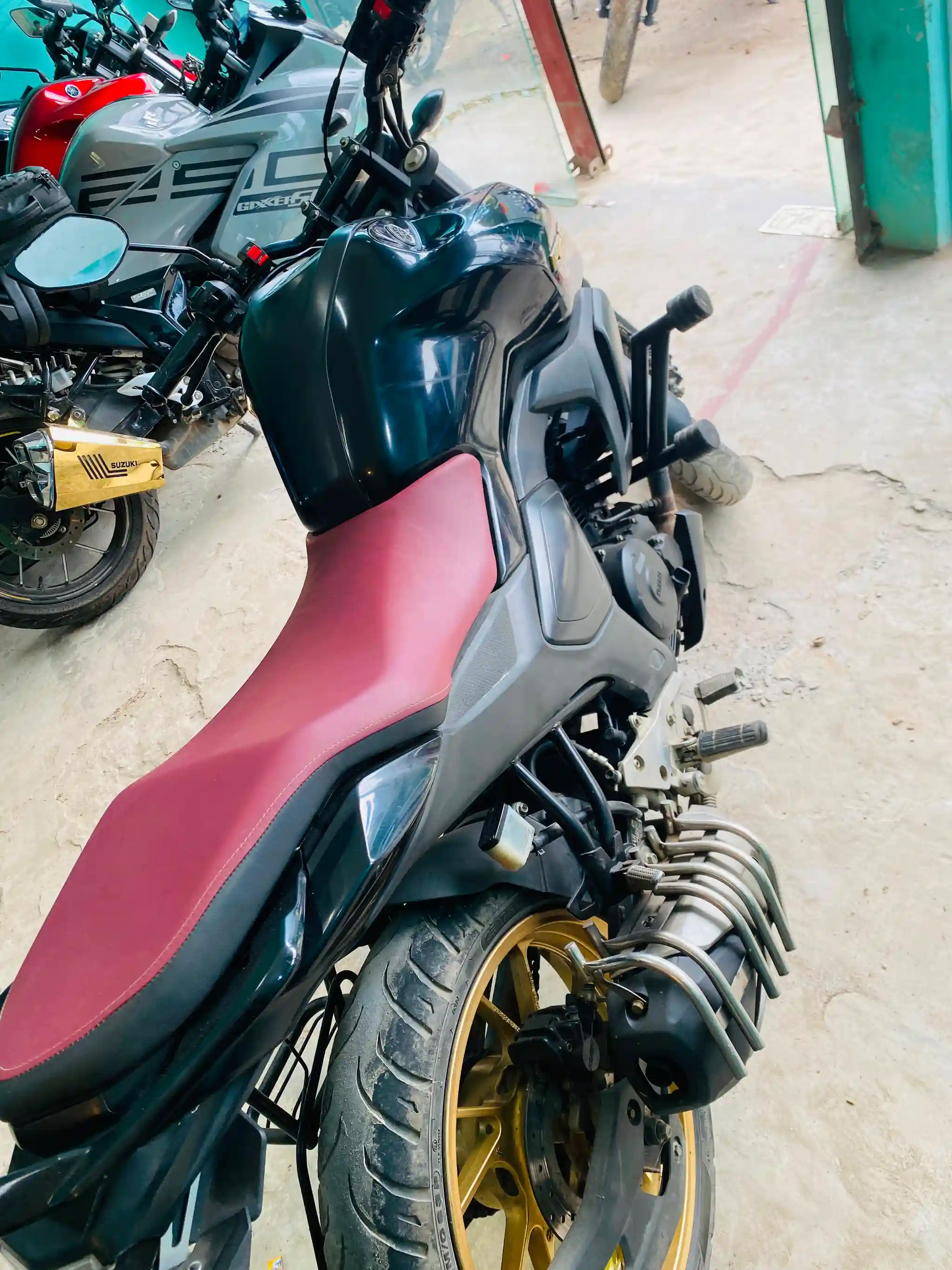 Yamaha FZS V3 3D ABS Black 29476K.M thumbnail 2