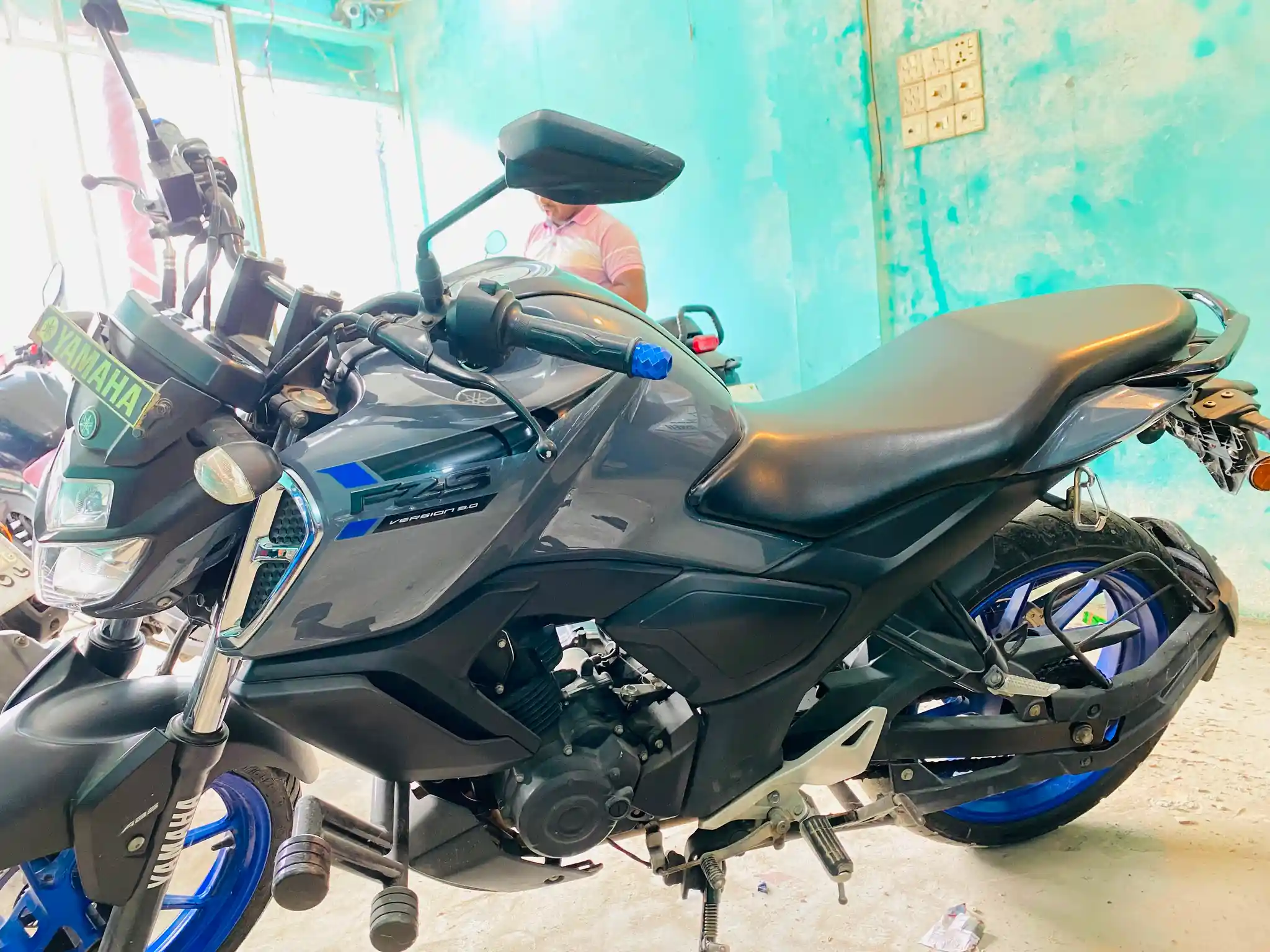 Yamaha FZS V3 3D ABS Gray 24873K.M thumbnail 4