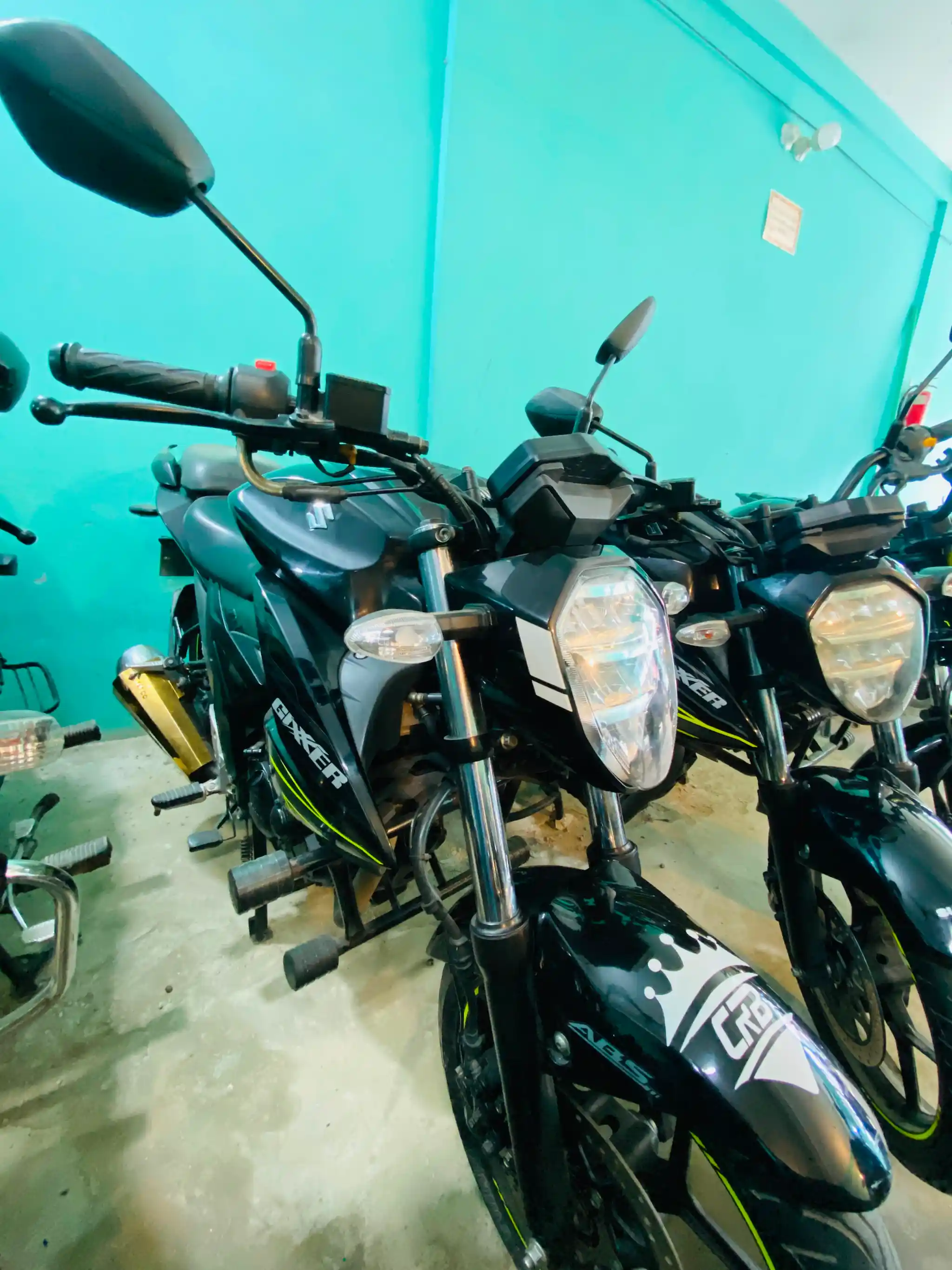 Suzuki Gixxer Fi Abs Black 5515KM 