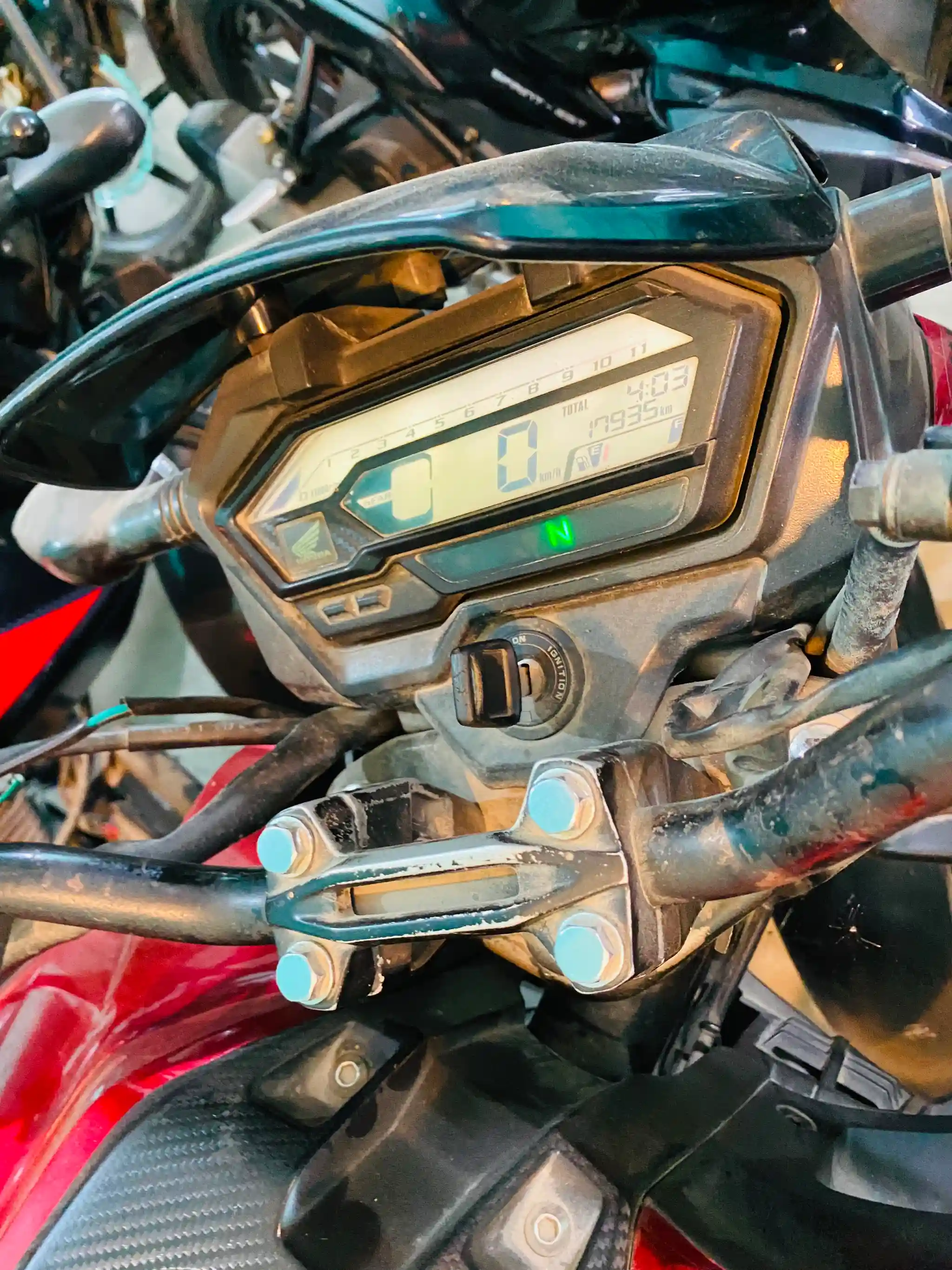 Honda Xblade Disk Red 17935 KM thumbnail 2