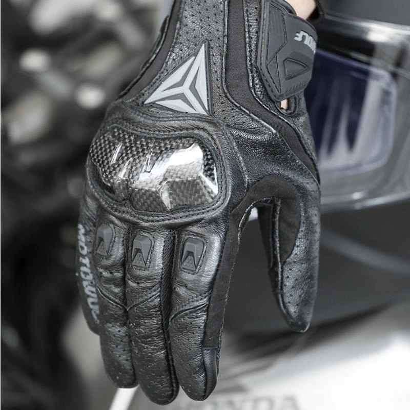RDS 2 Carbon Fiber Riding Gloves thumbnail 3