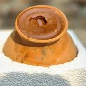 মাটির হাড়িতে খেজুরের গুড়