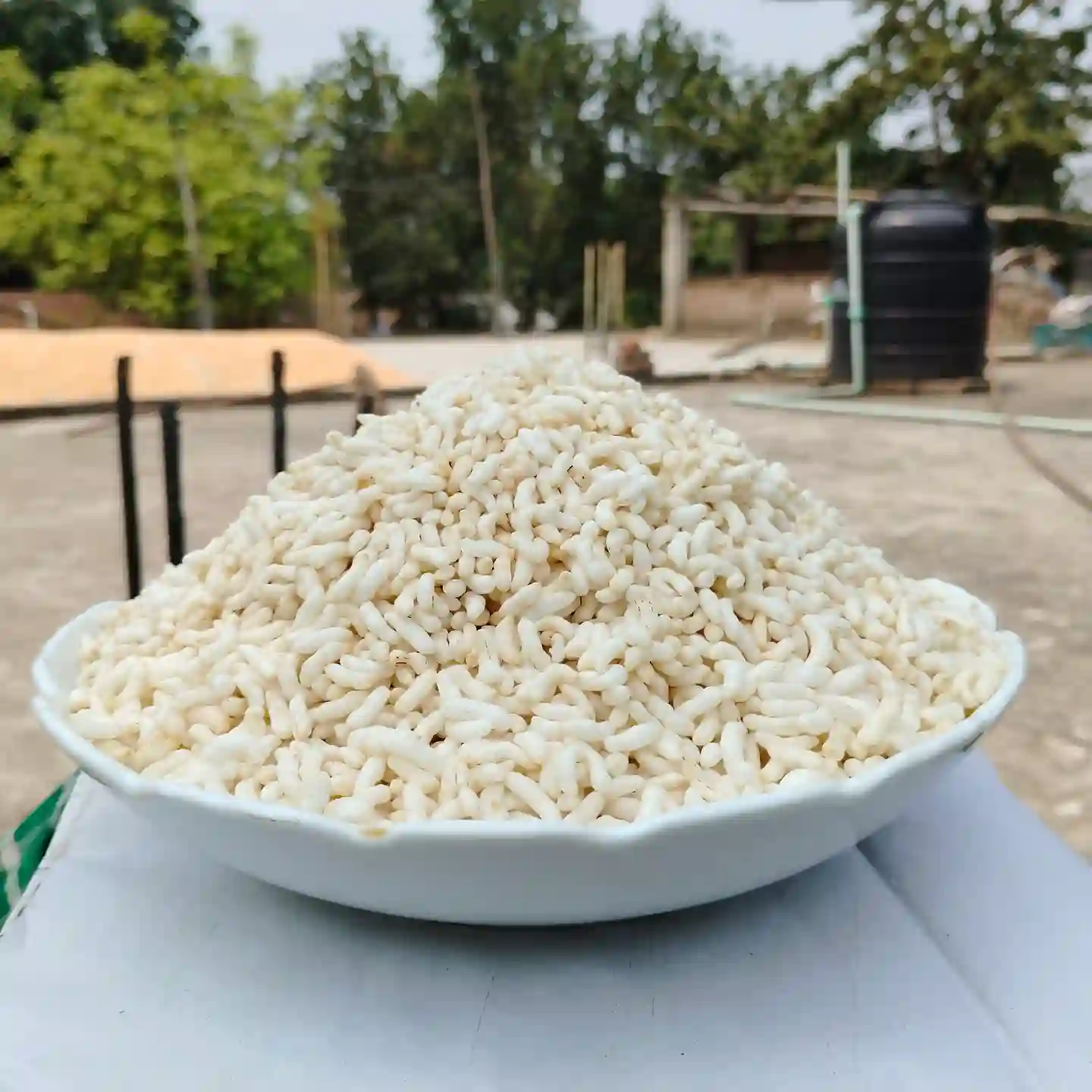 হাতে ভাজা সাদা মুড়ি thumbnail 2