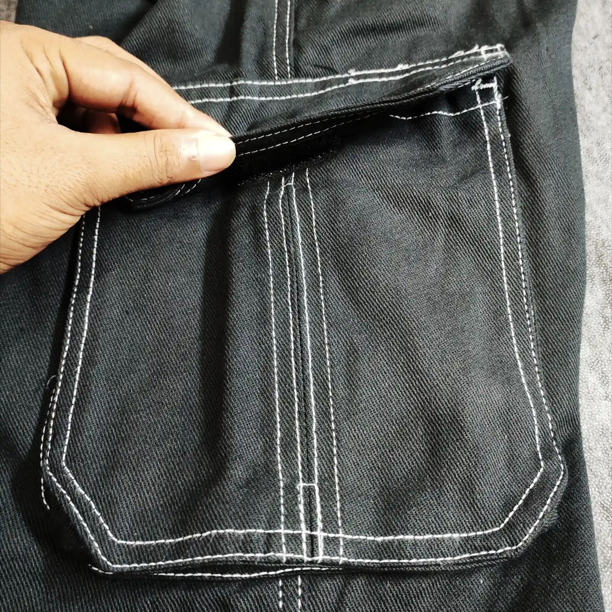 Black Contrast Baggy Cargo thumbnail 3